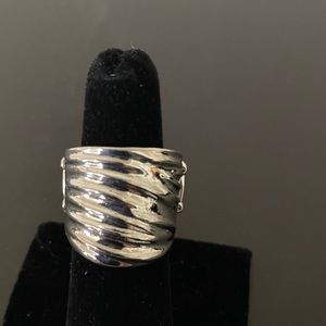 Womens silver ring